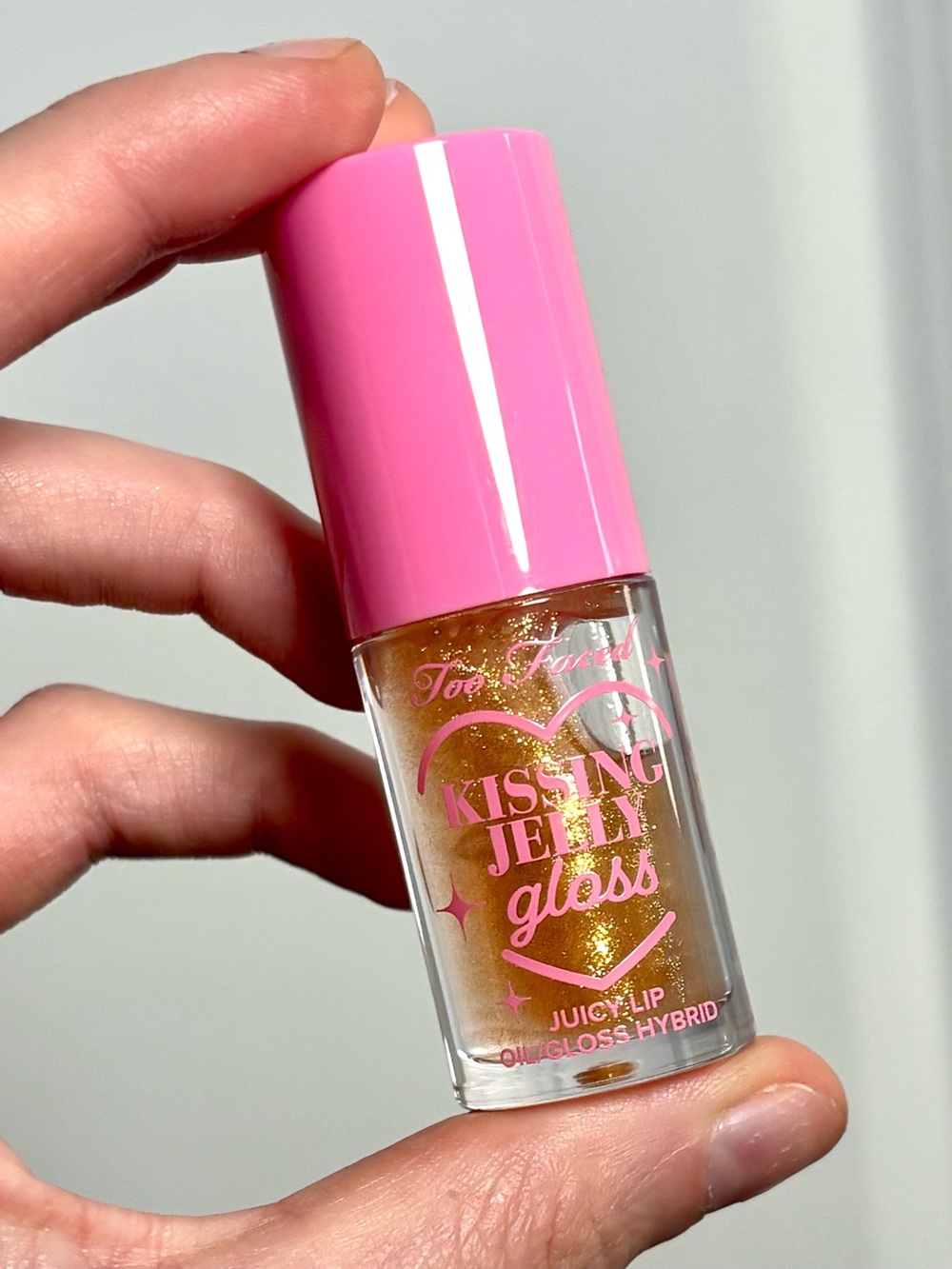 Too Faced Kissing Jelly Juicy Hydrating Lip Oil Gloss in Pina Colada